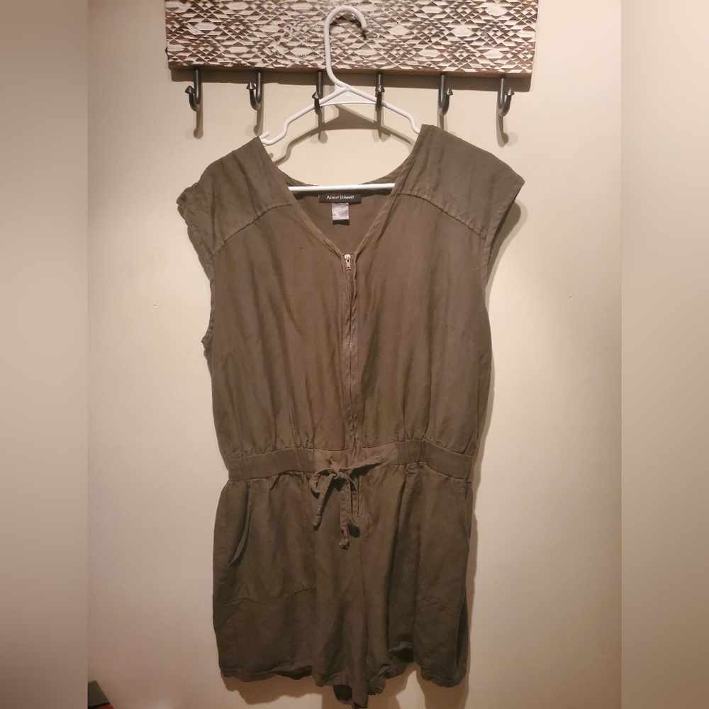 Ashley Stewart size 16 Olive Green Romper